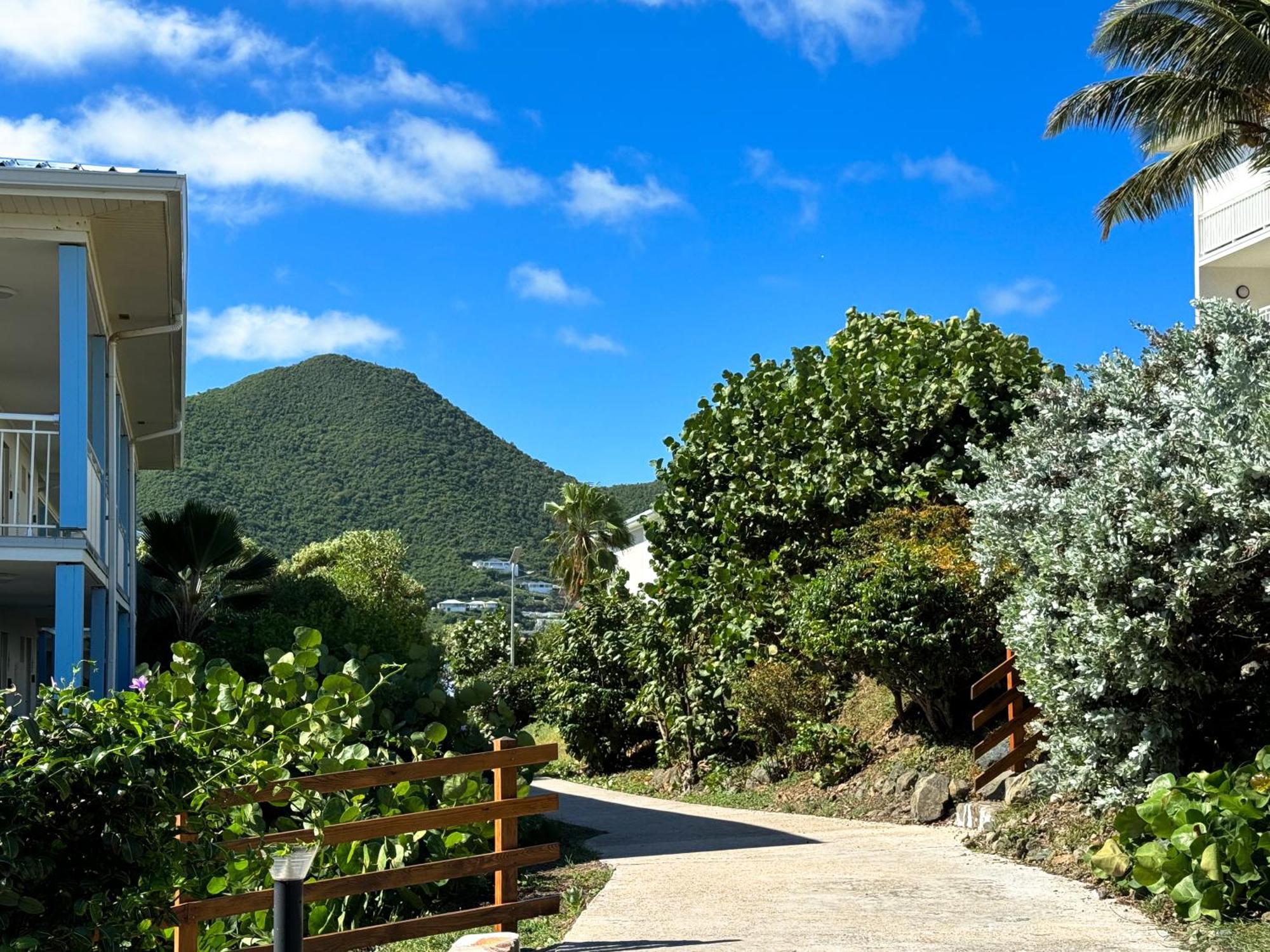 Top Floor Unit 520 Ft2 - 48 M2 With Stunning Dominant View On Ocean, St Barth, Orient Bay Apartamento Cul de Sac Exterior foto