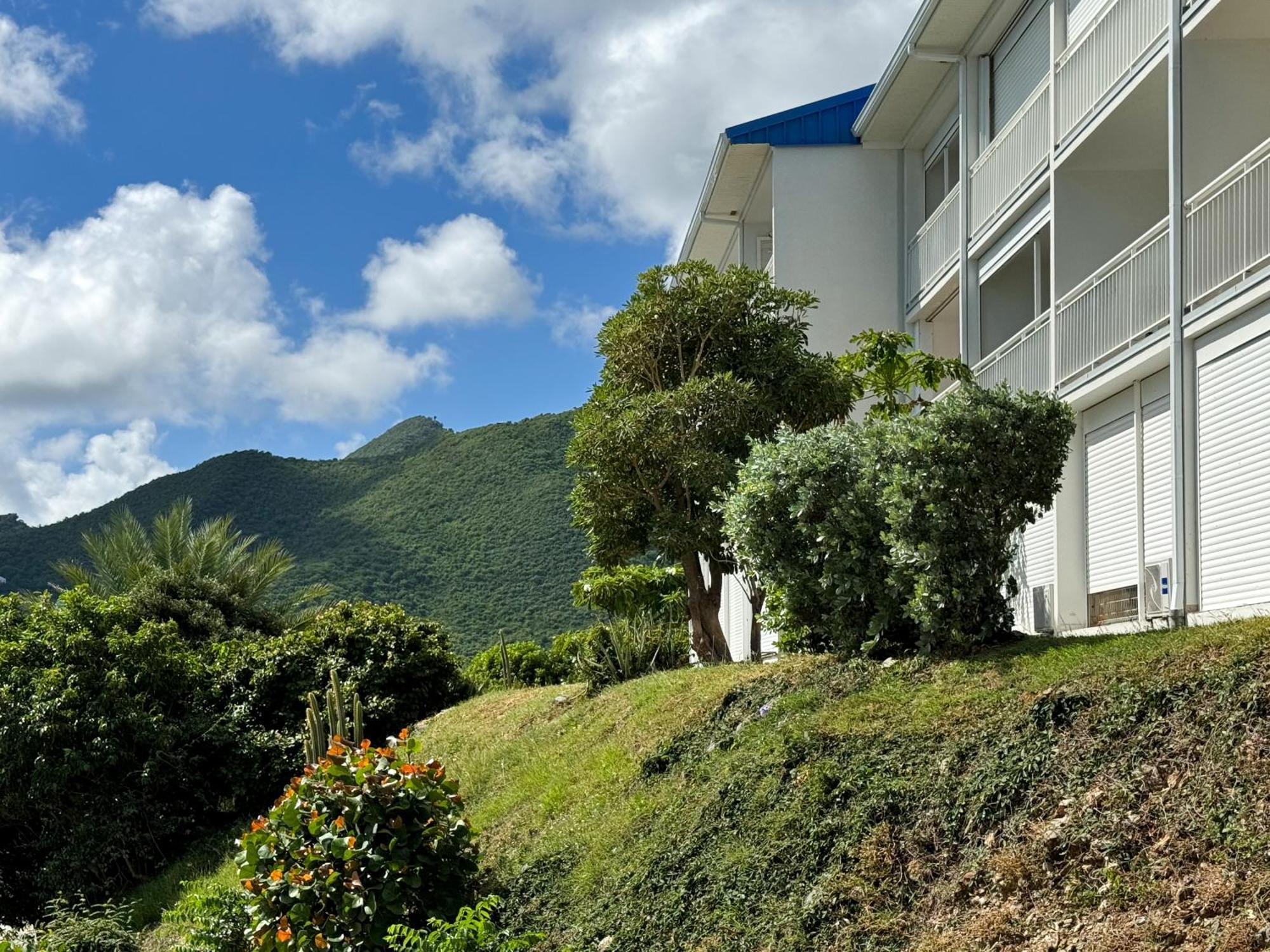 Top Floor Unit 520 Ft2 - 48 M2 With Stunning Dominant View On Ocean, St Barth, Orient Bay Apartamento Cul de Sac Exterior foto